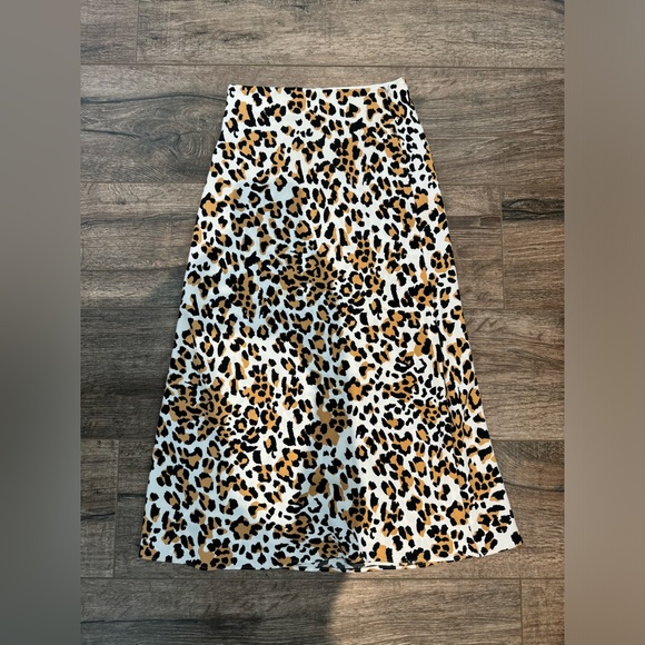 Babaton Midi Skirt - Picture 2 of 3